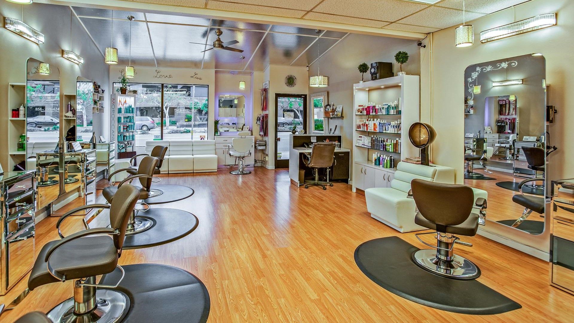 pexels-delbeautybox-211032-705255